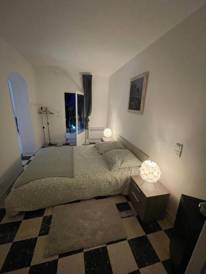 Appartement Plein Centre Avec Jardin Сен-Тропе Экстерьер фото