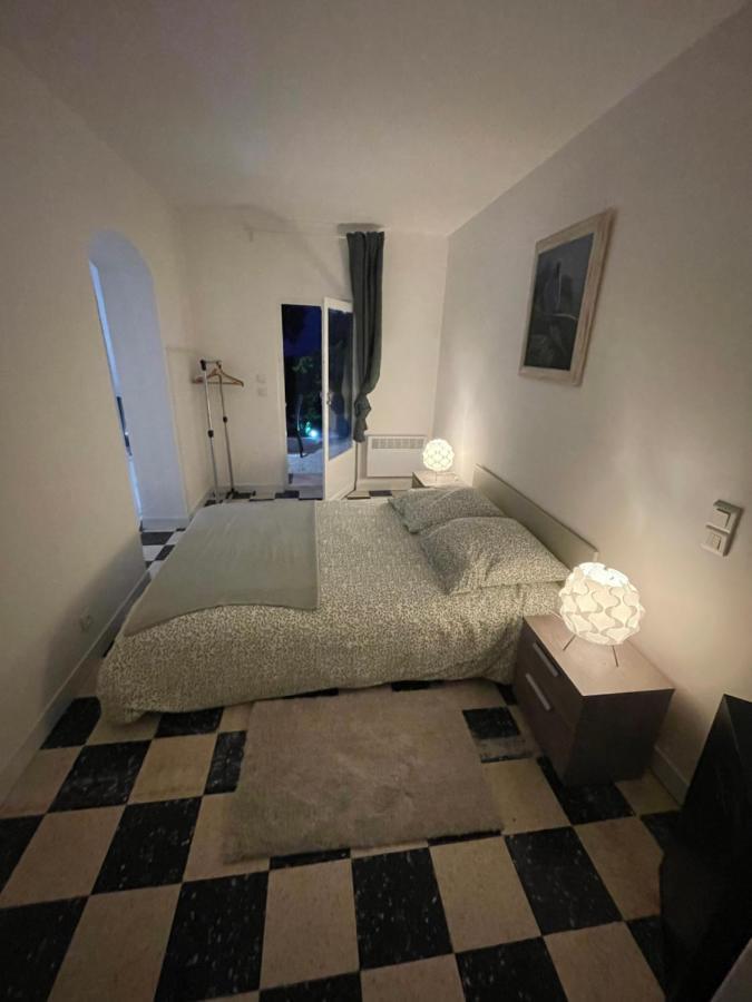 Appartement Plein Centre Avec Jardin Сен-Тропе Экстерьер фото